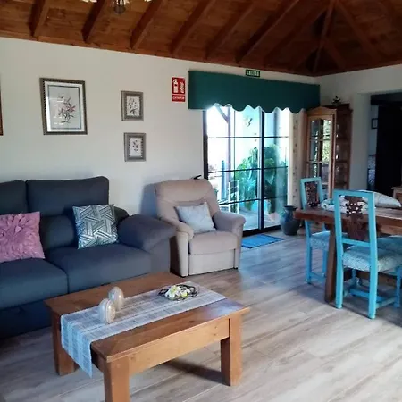 Casa Rosales With Pool & Wifi